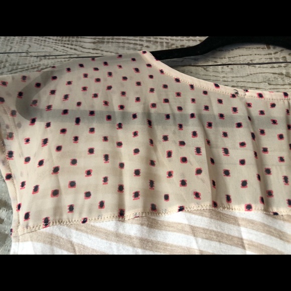 Little Yellow Button Blouse - Picture 4 of 4